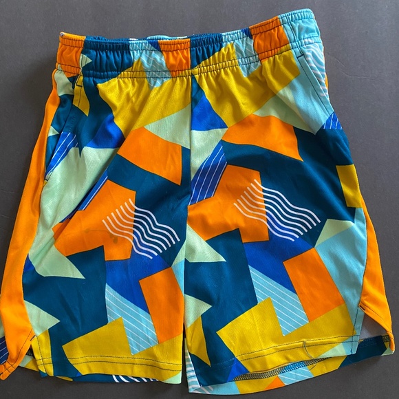 All In Motion shorts - Picture 1 of 2